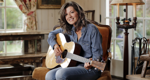 Amy Grant Celebrates Heart In Motion 30th with 42-City Tour | CCM Magazine